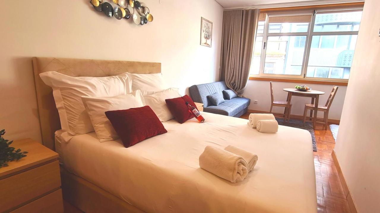 Rentalist Apartaments- Santa Catarina Porto Eksteriør billede